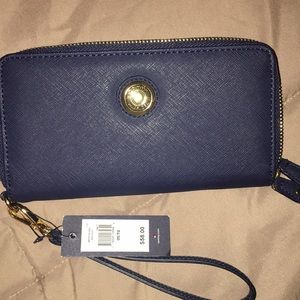 Tommy Hilfiger clutch wallet